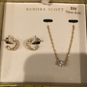Happy Mother’s Day gift 💝 Kendra Scott Gold Earrings and Necklace Set